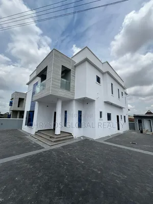 4bdrm Duplex in Okebadan Estate for sale