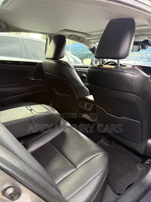 Lexus ES 2019 Gray