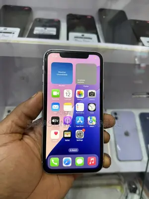 Apple iPhone XR 128 GB White