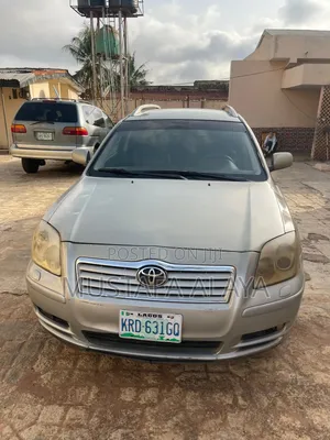 Toyota Avensis 2.0 D-4D 2005 Silver