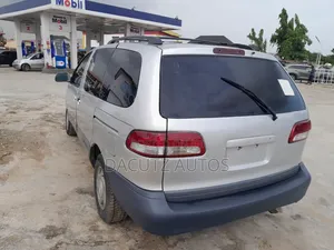 Toyota Sienna LE 2001 Silver