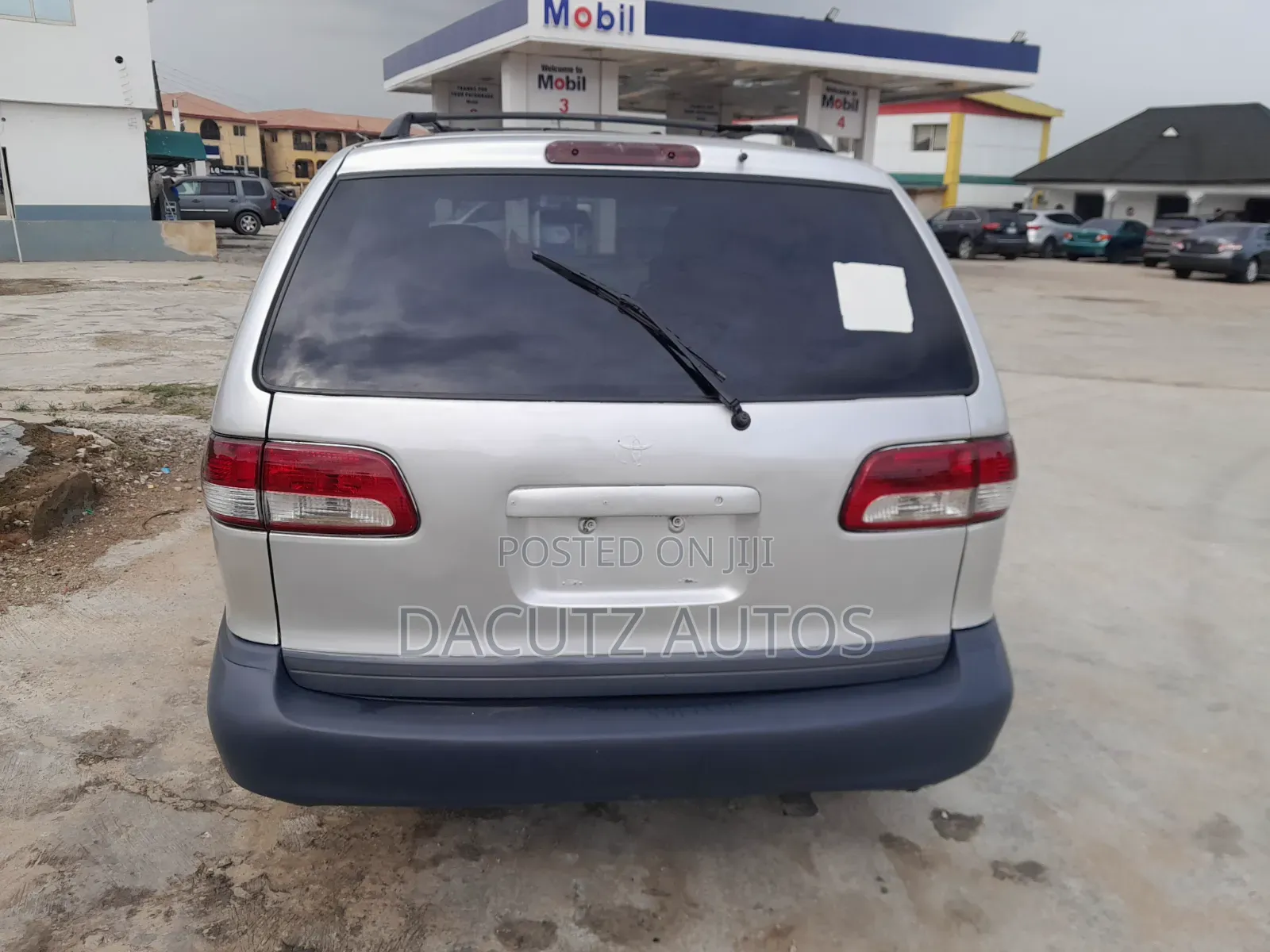 Toyota Sienna LE 2001 Silver
