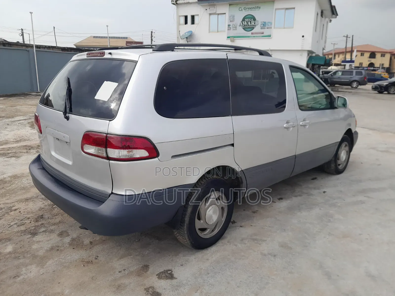 Toyota Sienna LE 2001 Silver