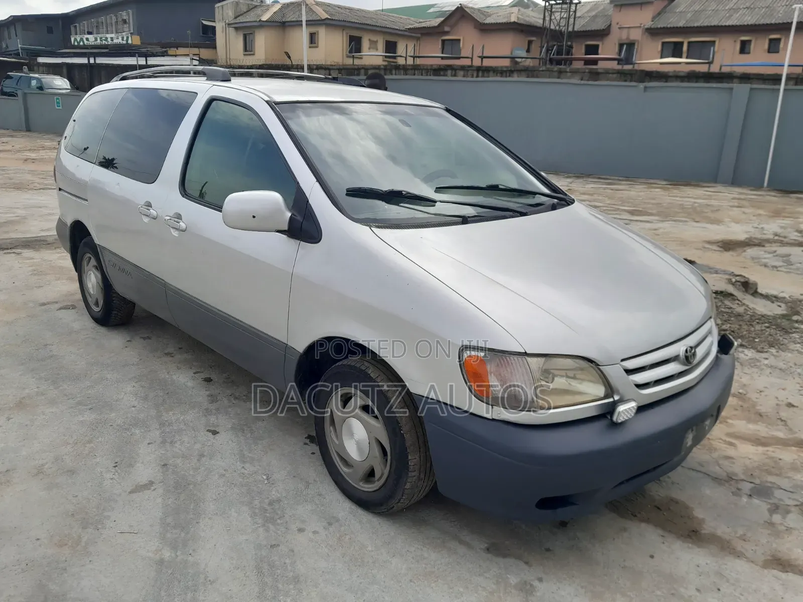 Toyota Sienna LE 2001 Silver