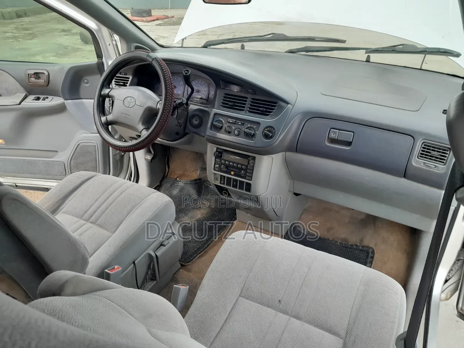 Toyota Sienna LE 2001 Silver