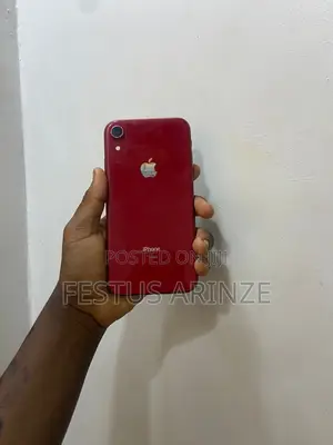 Apple iPhone XR 128 GB Red