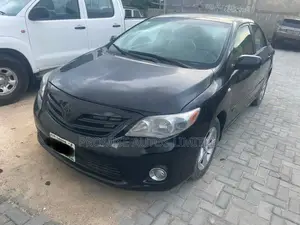 Toyota Corolla L 4dr Sedan (1.8L 4cyl 5M) 2012 Black