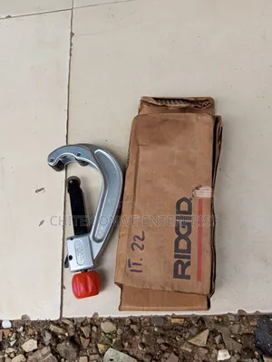 ⁠Ridgid Quick-Acting Tubing Cutter.