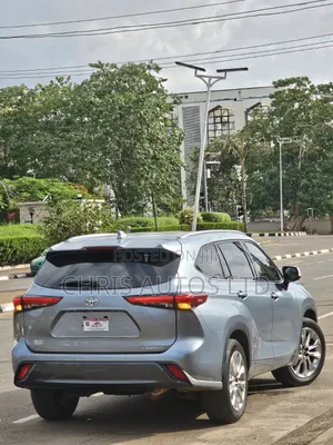 Toyota Highlander Limited AWD 2020 Blue