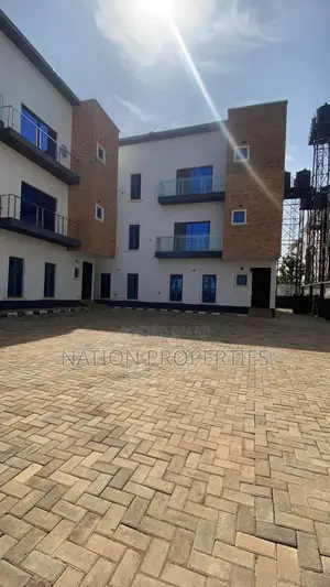 4bdrm Duplex in Vio, Mabushi for rent