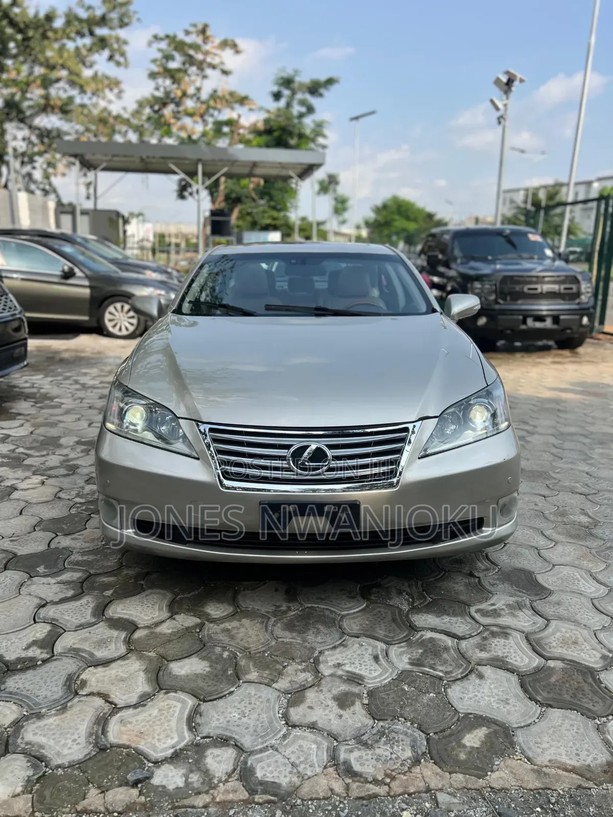 Lexus ES 350 2011 Gold