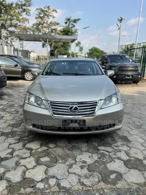 Lexus ES 350 2011 Gold