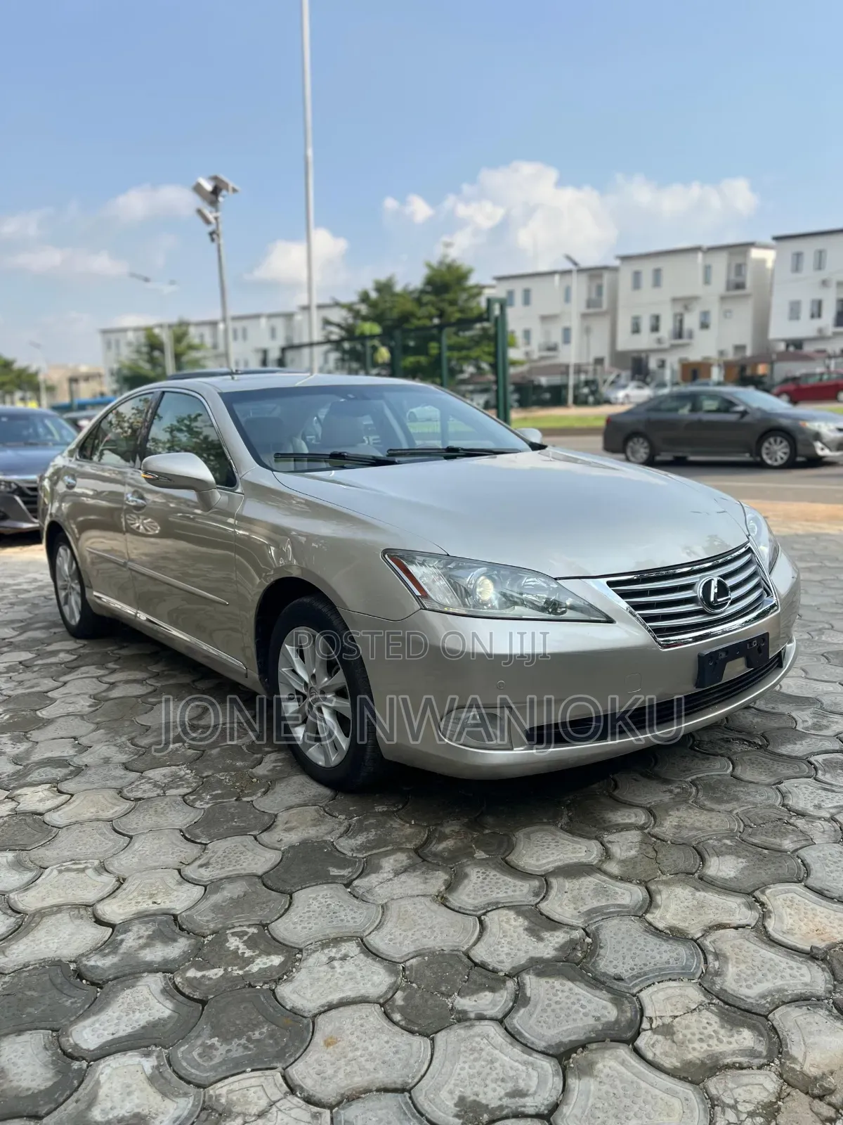 Lexus ES 350 2011 Gold