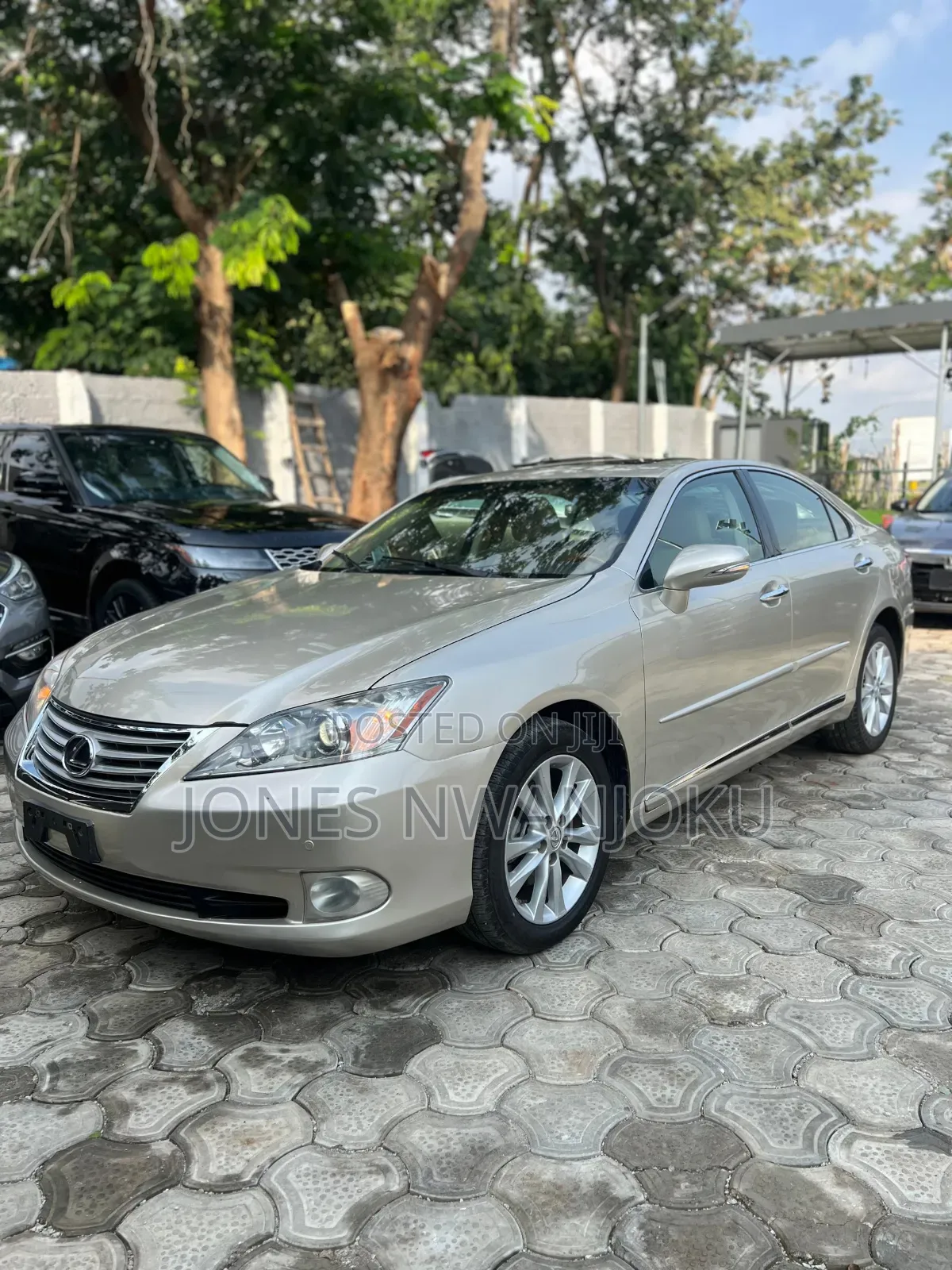 Lexus ES 350 2011 Gold