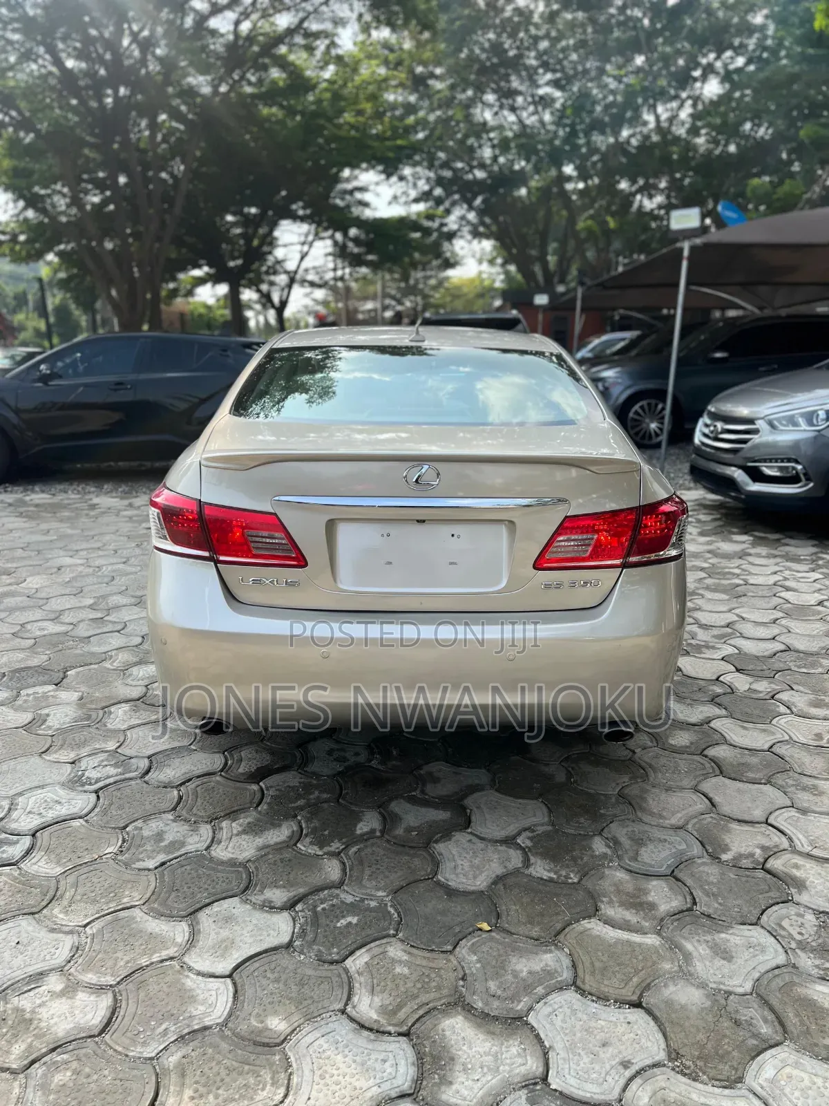 Lexus ES 350 2011 Gold