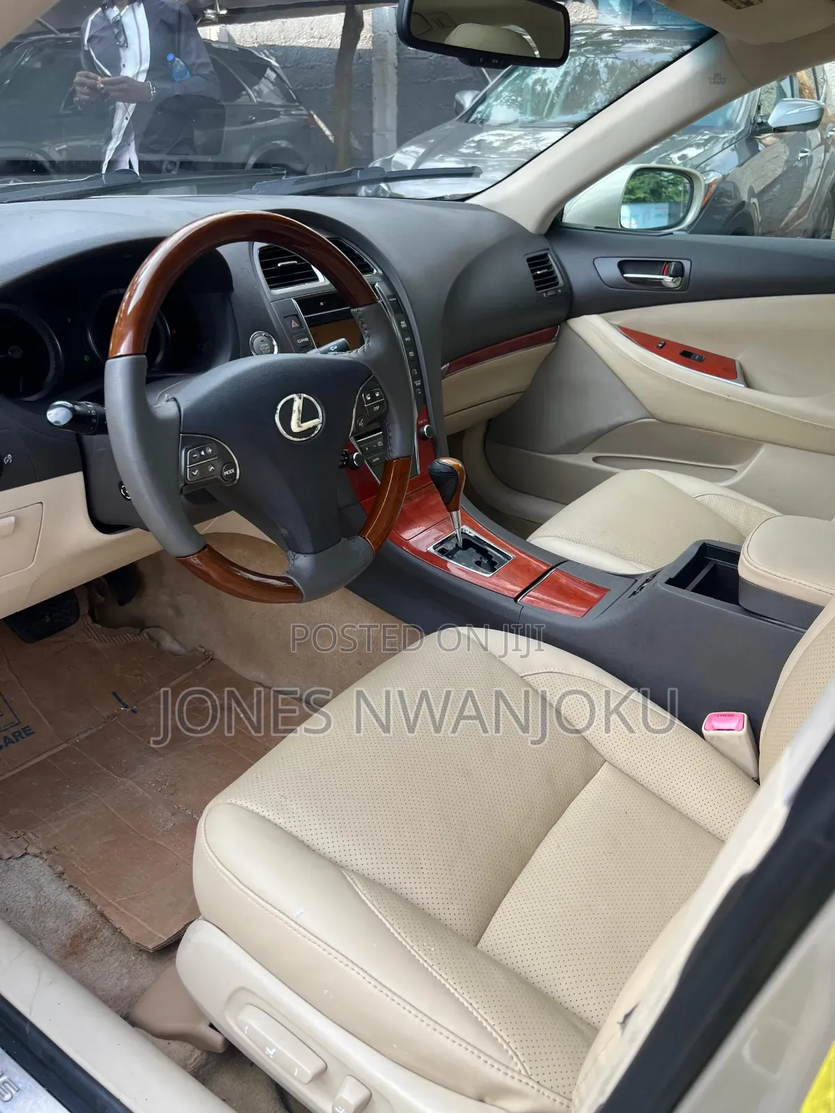 Lexus ES 350 2011 Gold