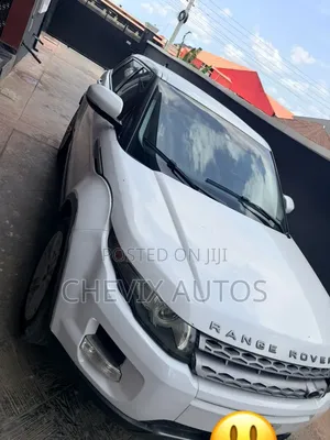 Land Rover Range Rover Evoque Prestige 4x4 (2.0L 4cyl 9A) 2014 White