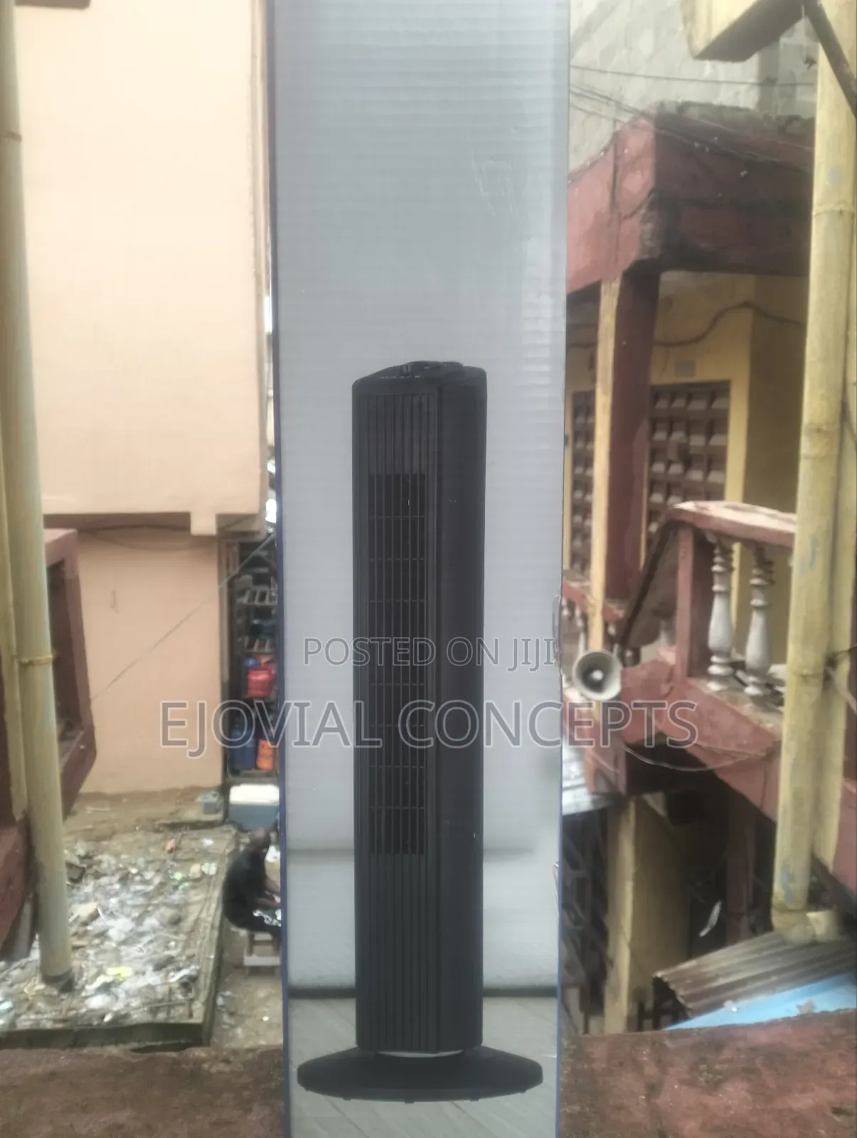 Maxi 28-Inch Tower Fan (Maxifan10-25mab)