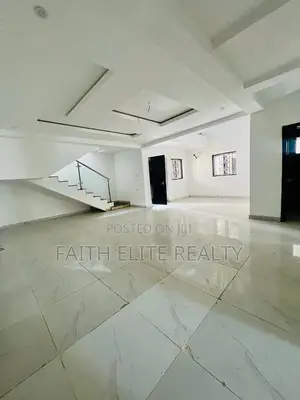 3bdrm Duplex in Lekki Phase 1 for rent