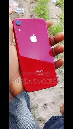 Apple iPhone XR 64 GB Red