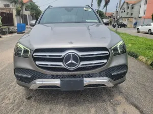 Mercedes-Benz GLE-Class 2020 Beige