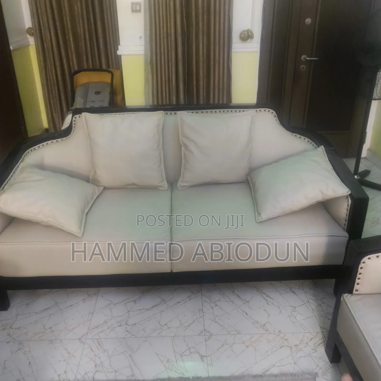 Classy Modern Sofa for Sale