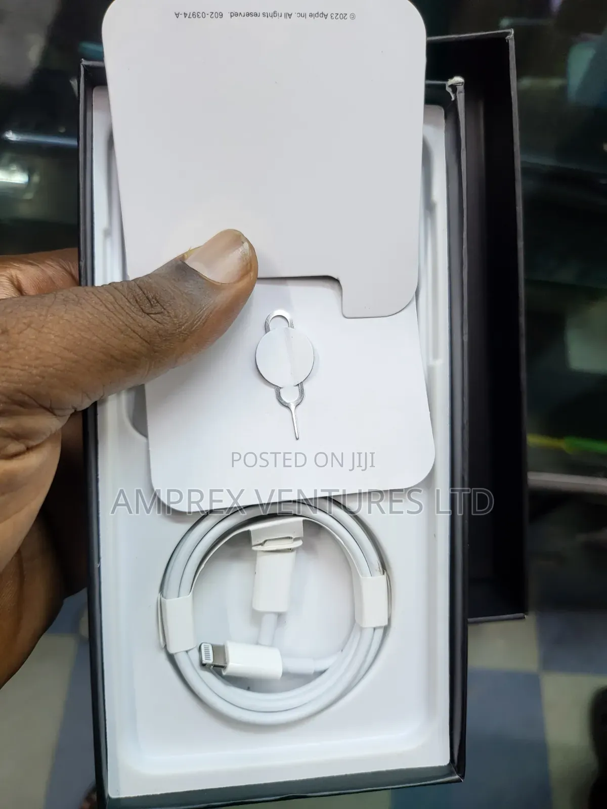 New Apple iPhone 11 Pro Max 256 GB Gold