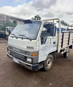 Toyota Dyna 100 Direct Belgium Petrol Engine 1998