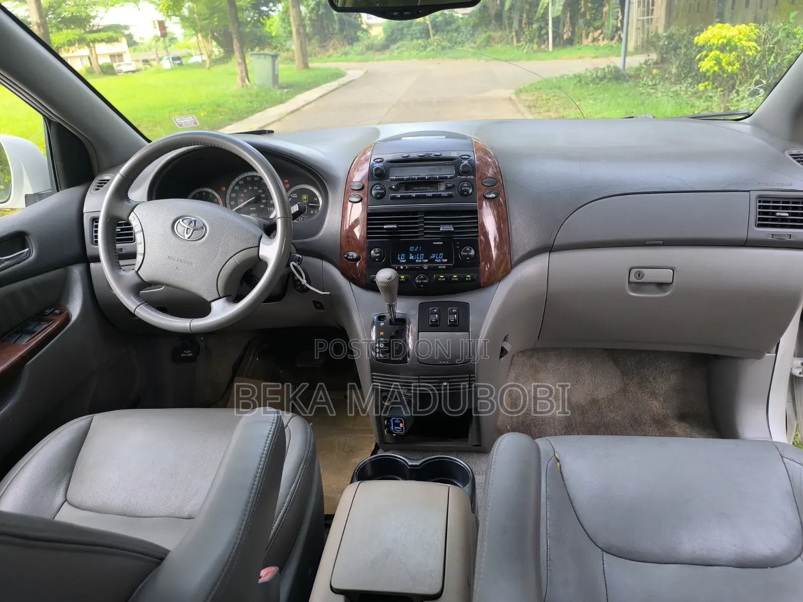 Toyota Sienna XLE 2005 White