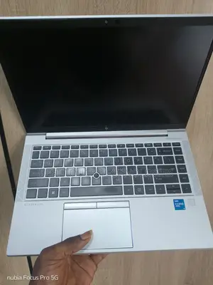 Laptop HP EliteBook 840 G8 16GB Intel Core i7 SSD 512GB
