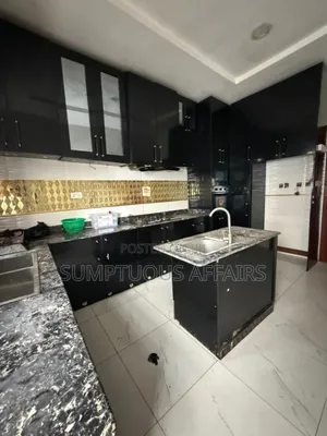 1bdrm Shared Apartment in Orchid Road, Lekki for rent