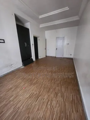 1bdrm Shared Apartment in Van Daniel, Orchid, Lekki for rent