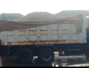 20 Ton of Granite and Sharp Sand