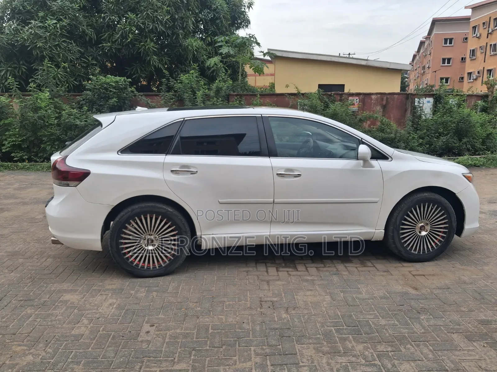 Toyota Venza AWD 2010 White