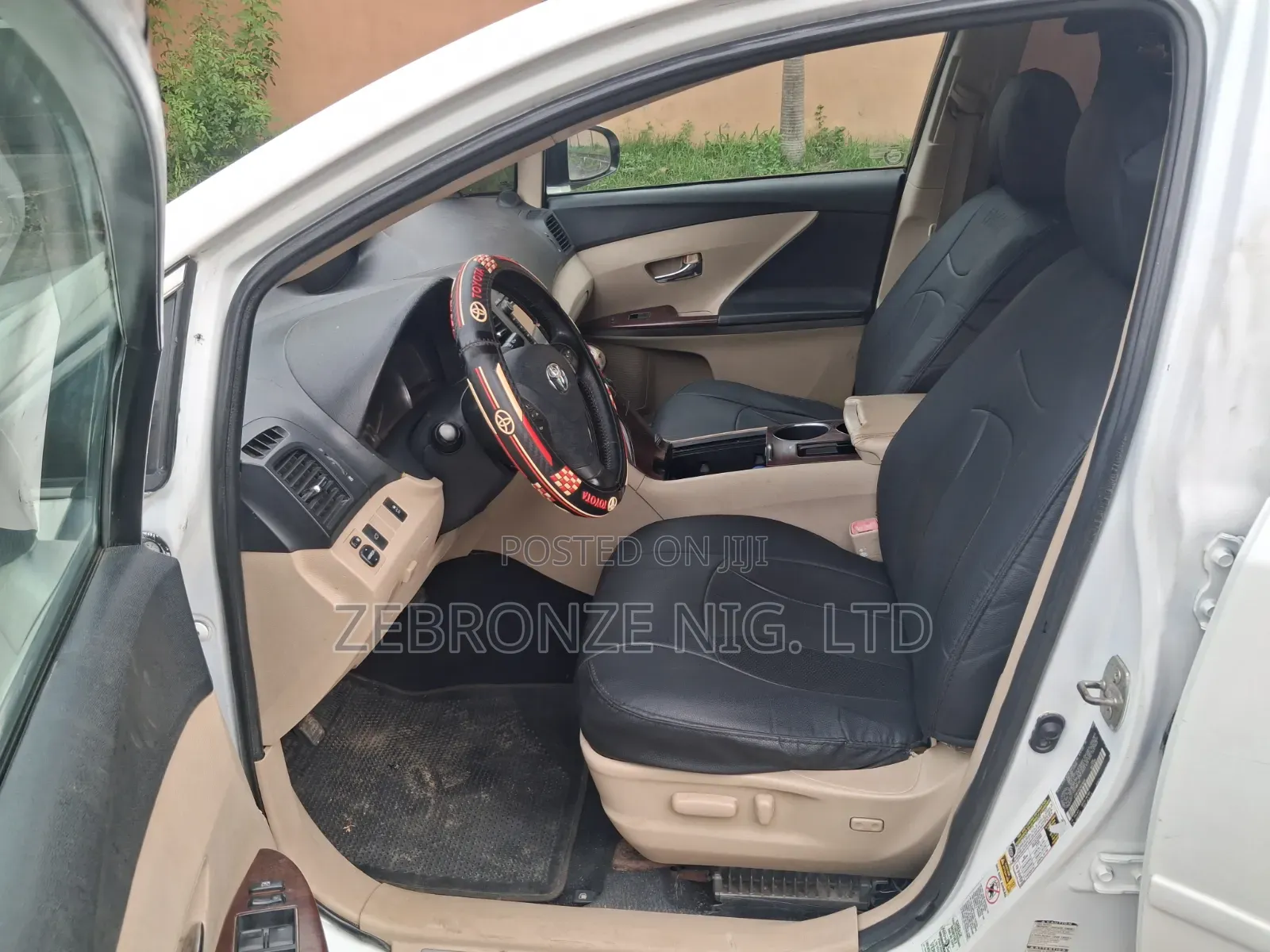 Toyota Venza AWD 2010 White