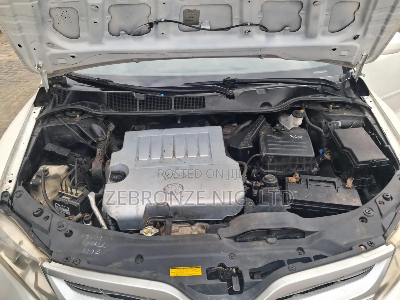 Toyota Venza AWD 2010 White