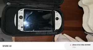 Psvita Slim Pv2000