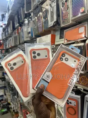 iPhone 15 Pro Max Pouch