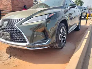 Lexus RX 2021 Green