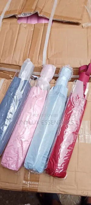 Mini Foldable Umbrella (100pcs in a Carton)
