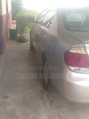 Toyota Alphard 2002 Silver