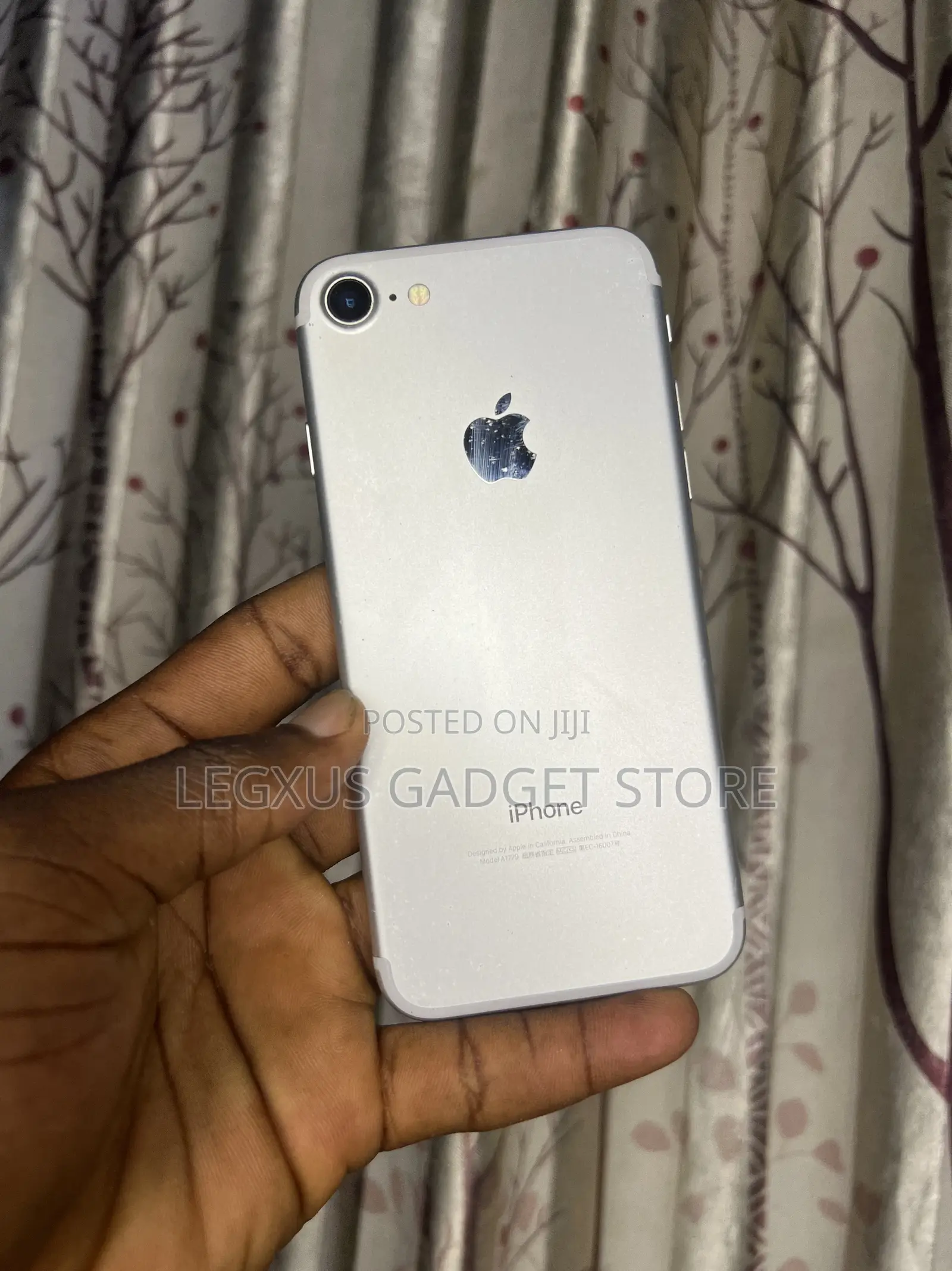 Apple iPhone 7 32 GB Silver