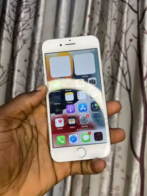 Apple iPhone 7 32 GB Silver