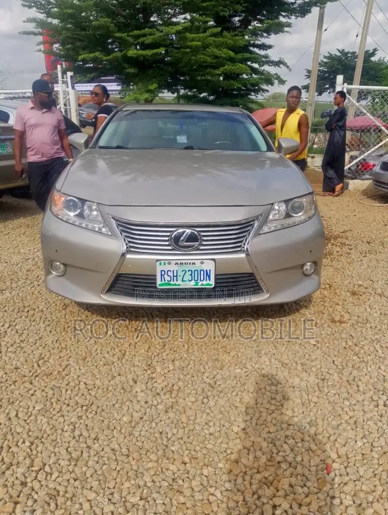Lexus ES 2013 Gray
