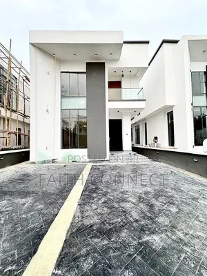 5bdrm House in Ikota for sale