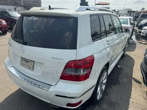 Mercedes-Benz GLK-Class 350 4MATIC 2012 White