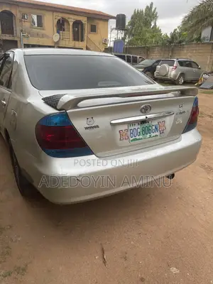 Toyota Camry XLE 4dr Sedan (2.4L 4cyl 4A) 2003 Gray