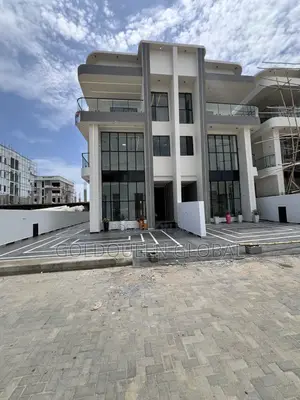 5bdrm House in Lekki Foreshore, Orange Island for sale