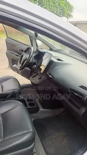 Toyota Alphard 2008 Silver