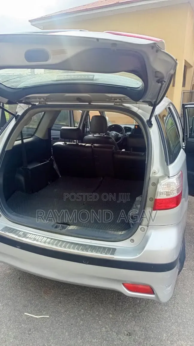 Toyota Alphard 2008 Silver